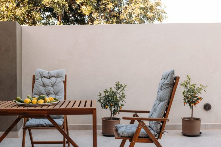 Ammoudi Suites I - outer yard